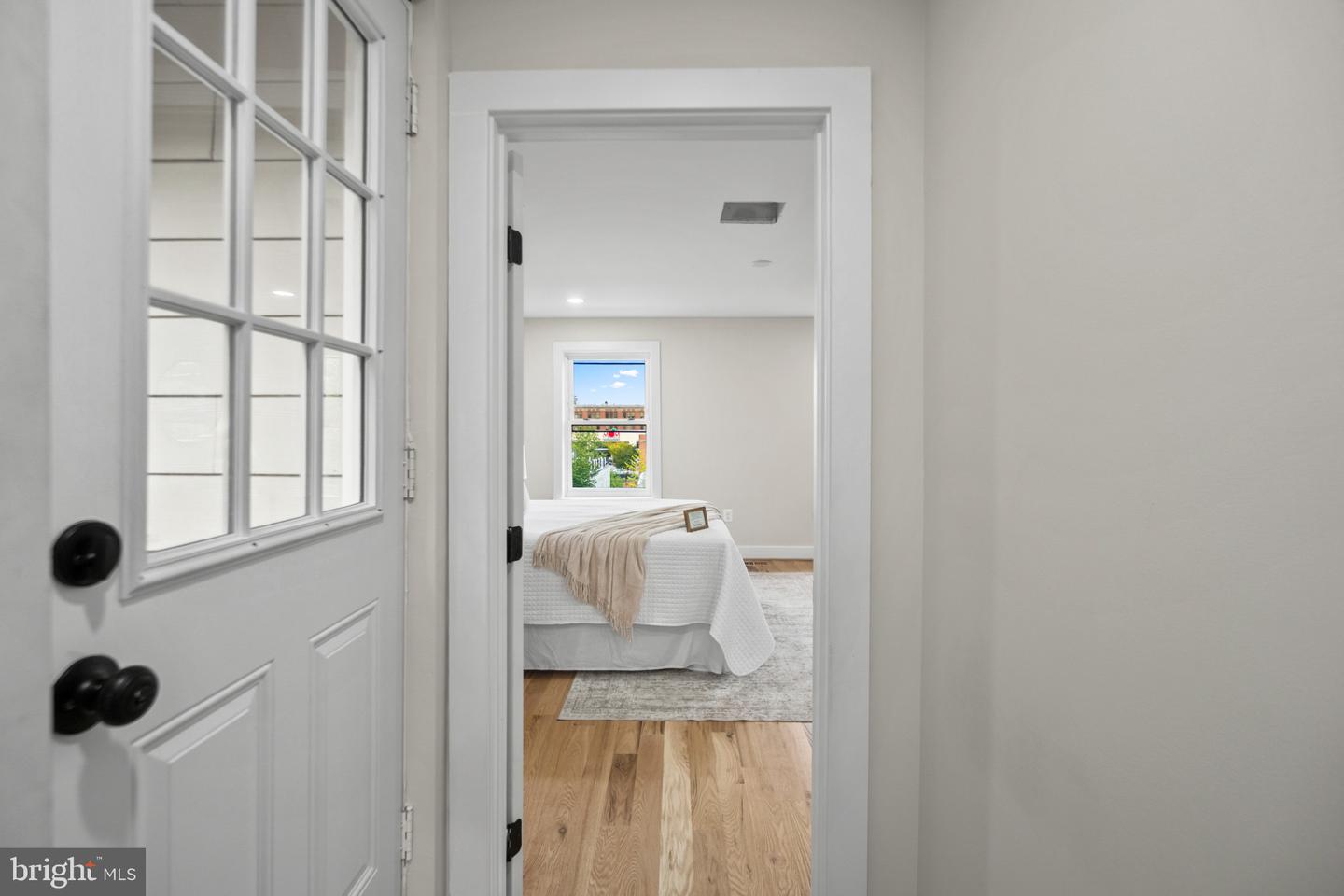 3921 Roland Ave Property Photo 17