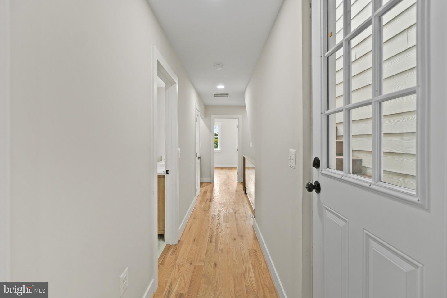 3921 Roland Ave Property Photo 30