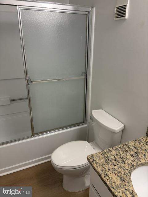 656 S Charles St #r 18 Property Photo 15