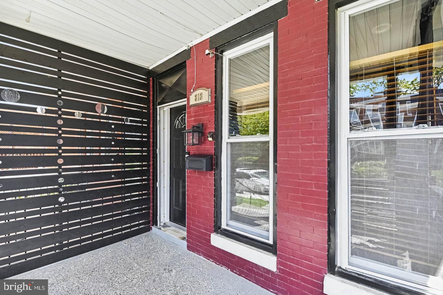 818 Cator Ave Property Photo 2