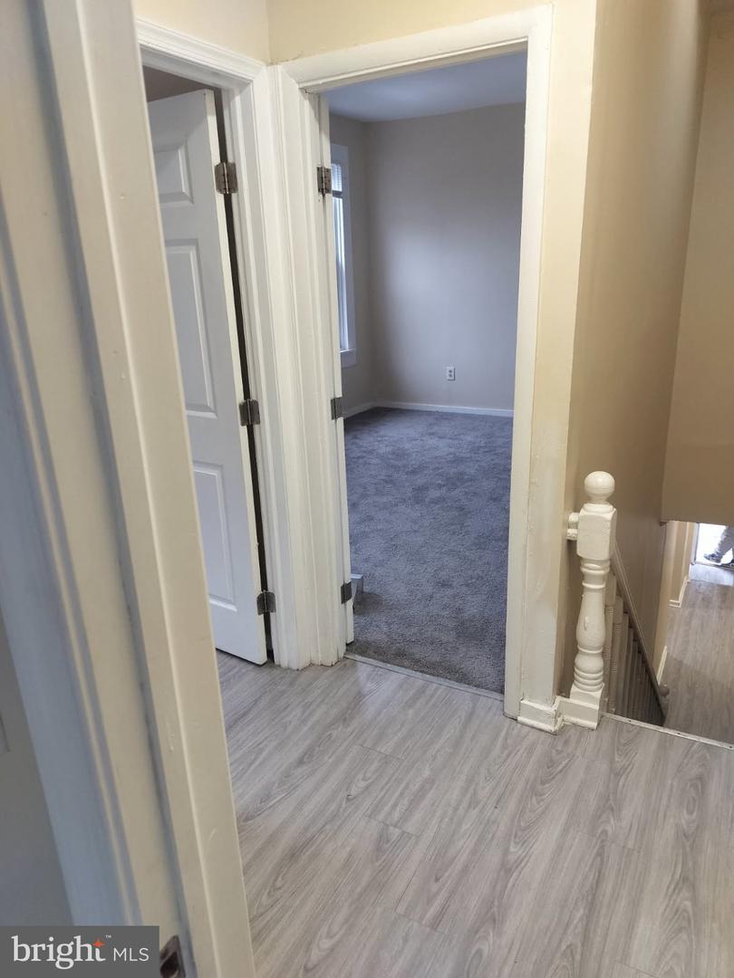 2500 W Fayette St Property Photo 10