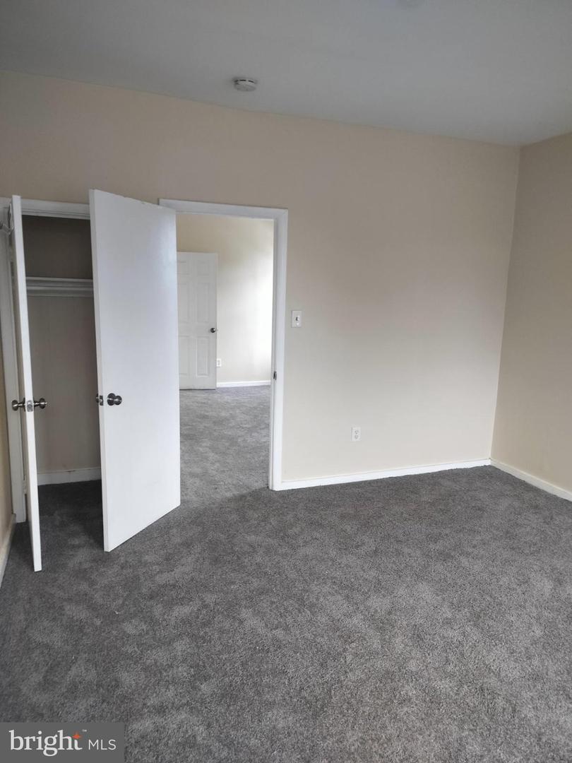 2500 W Fayette St Property Photo 12