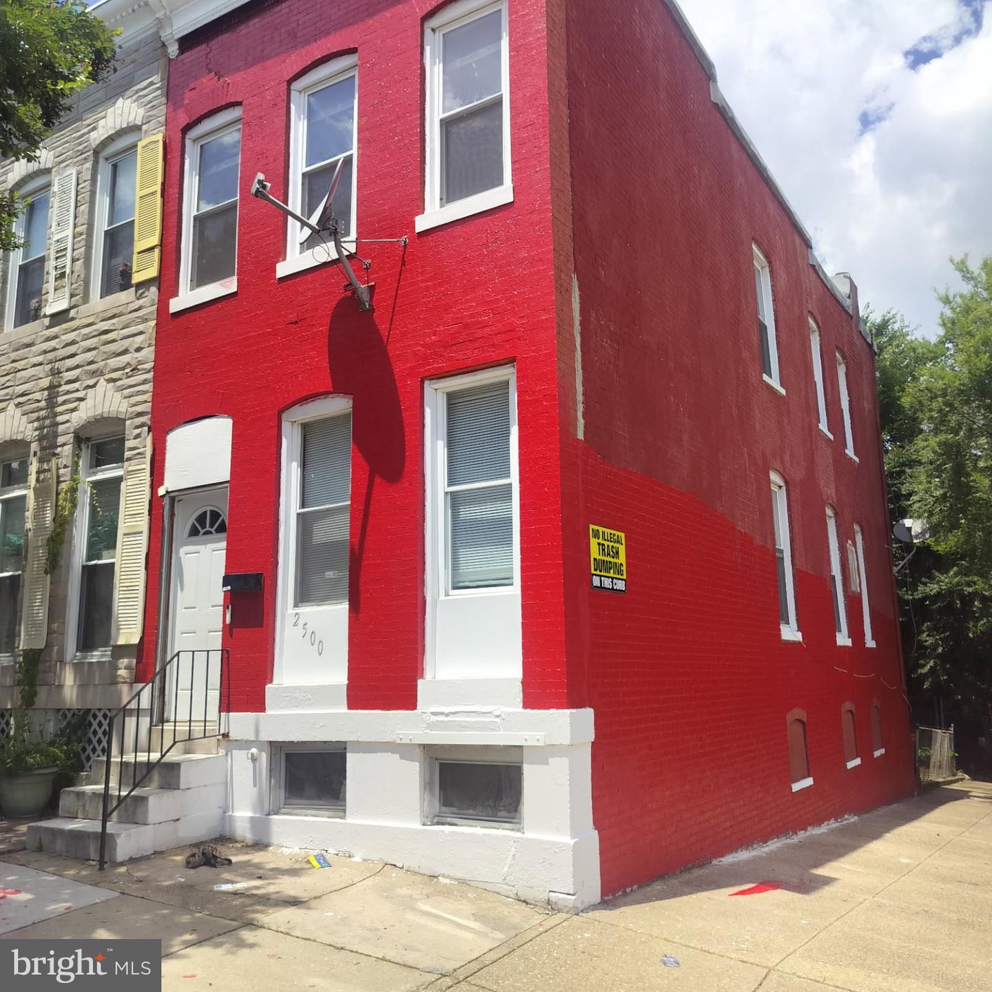 2500 W Fayette St Property Photo 17