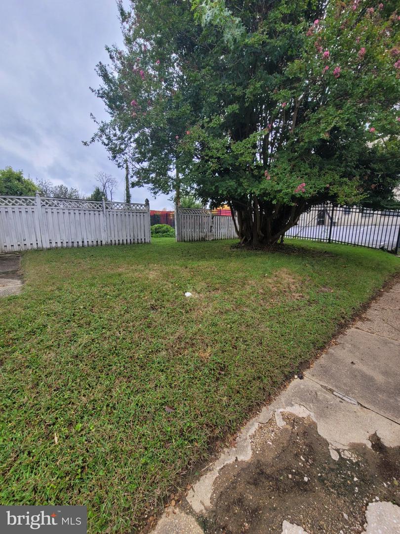 408 Rossiter Ave Property Photo 1