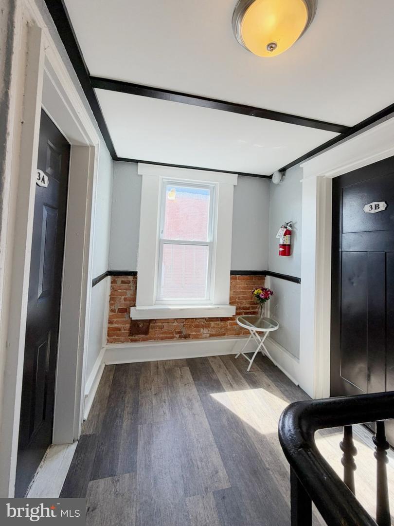 1112 N Eden St Property Photo 5