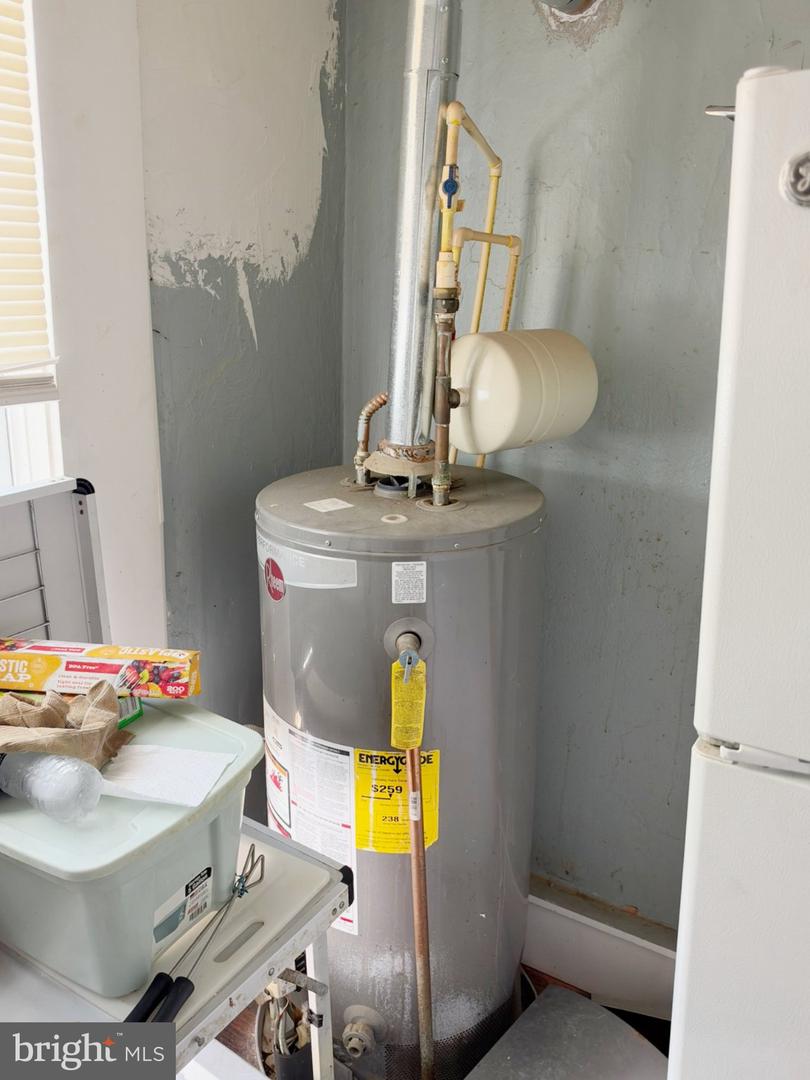 1112 N Eden St Property Photo 18