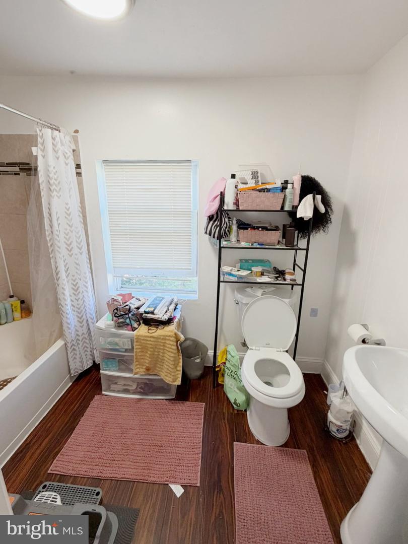1112 N Eden St Property Photo 40