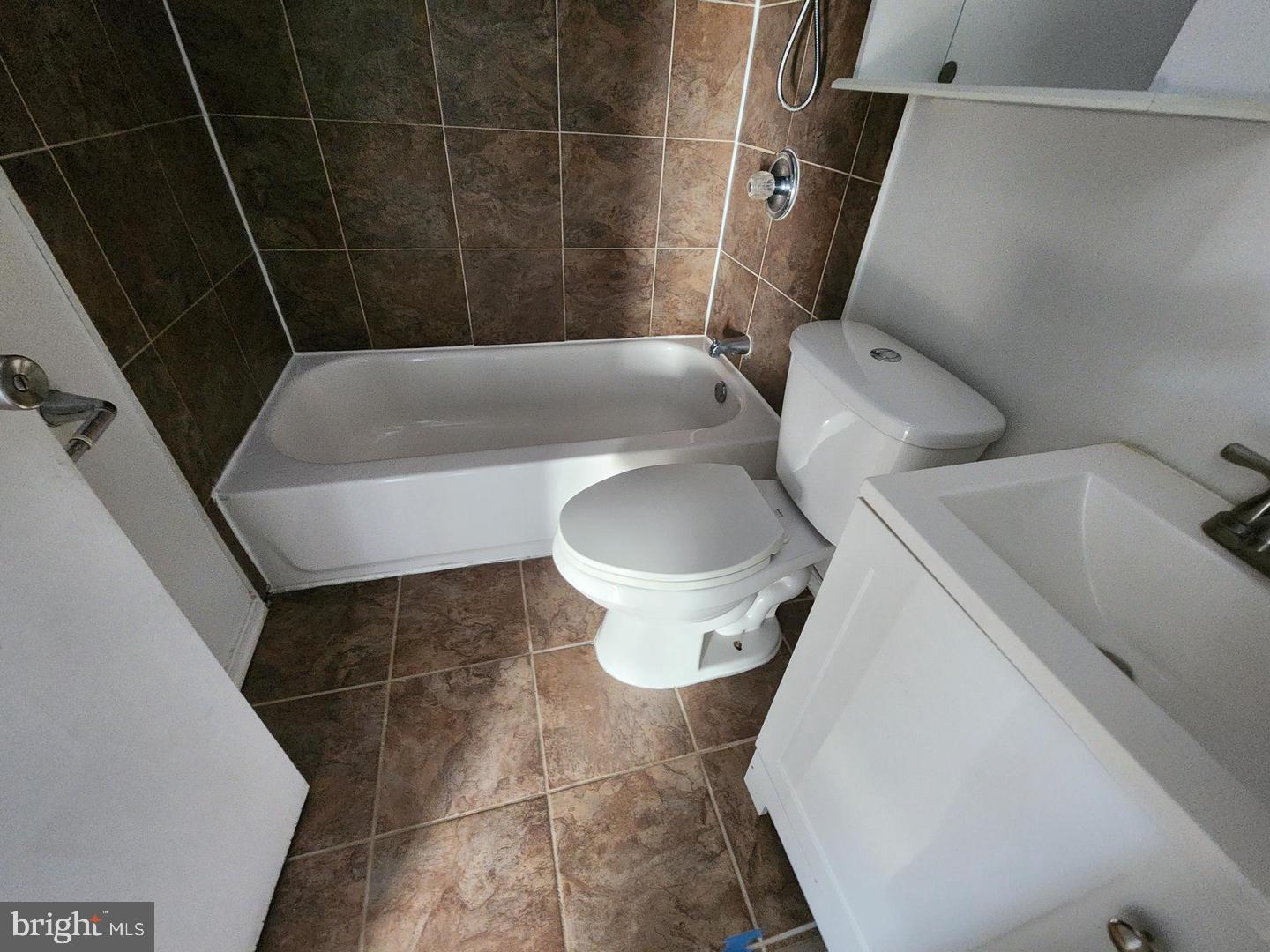 3208 Elmley Ave Property Photo 24