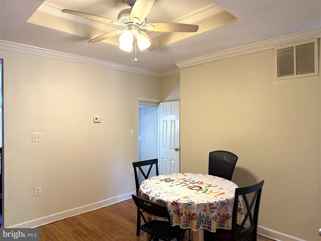 1025 W Fayette St Property Photo 3