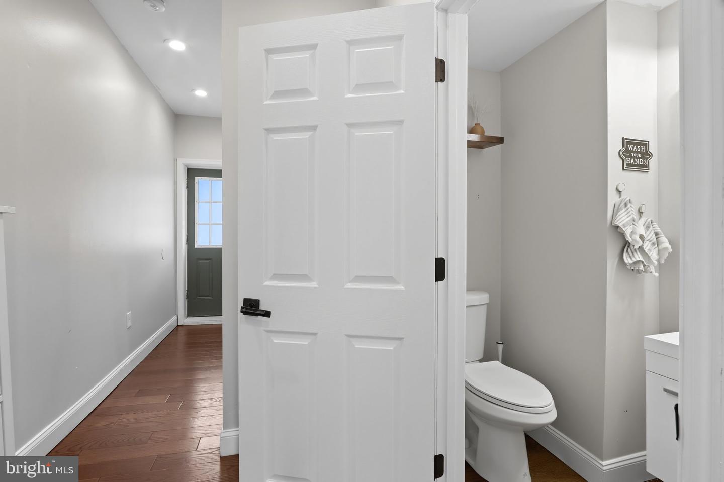 4327 Falls Rd Property Photo 19