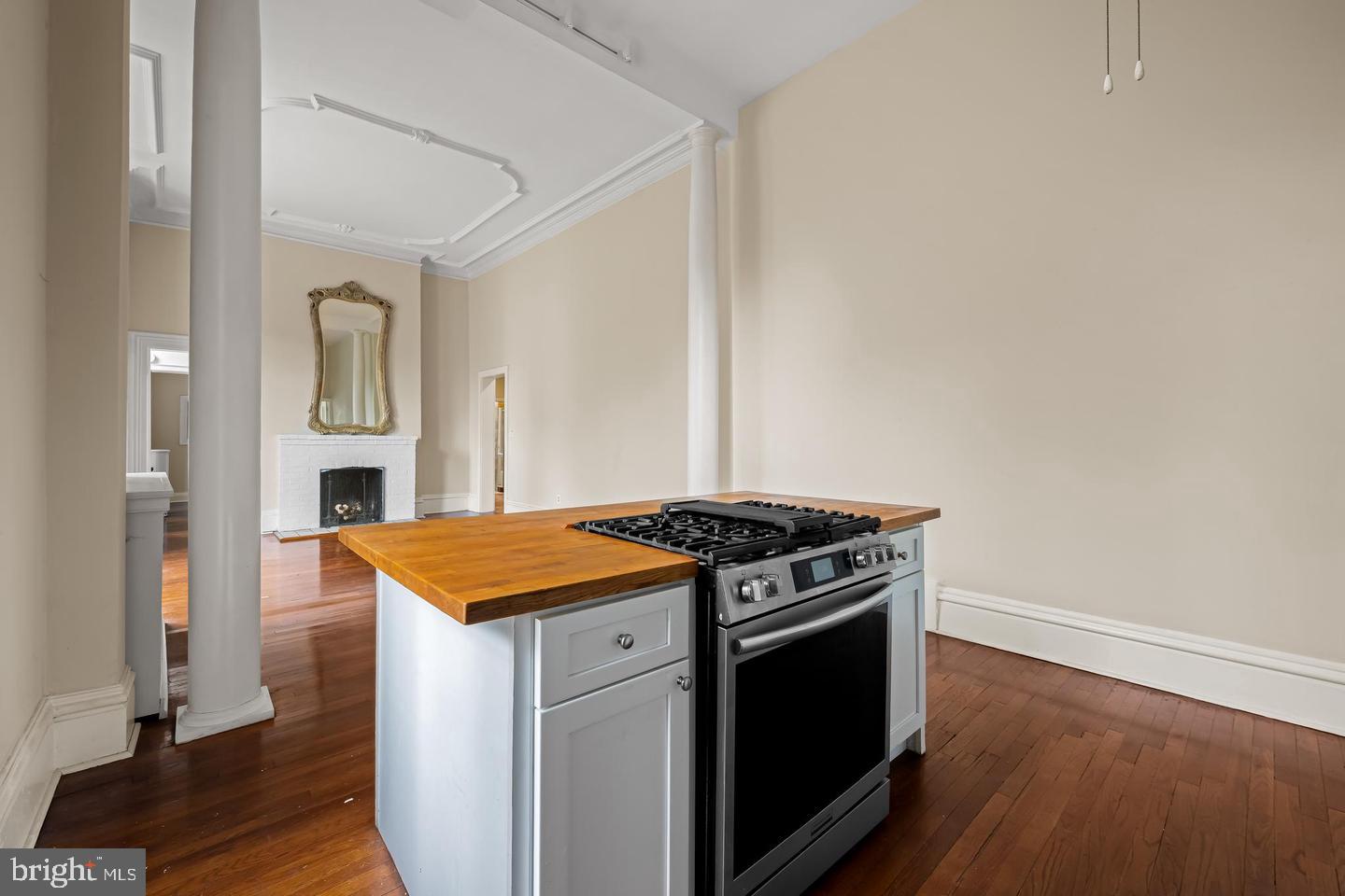 1700 Park Ave Property Photo 10