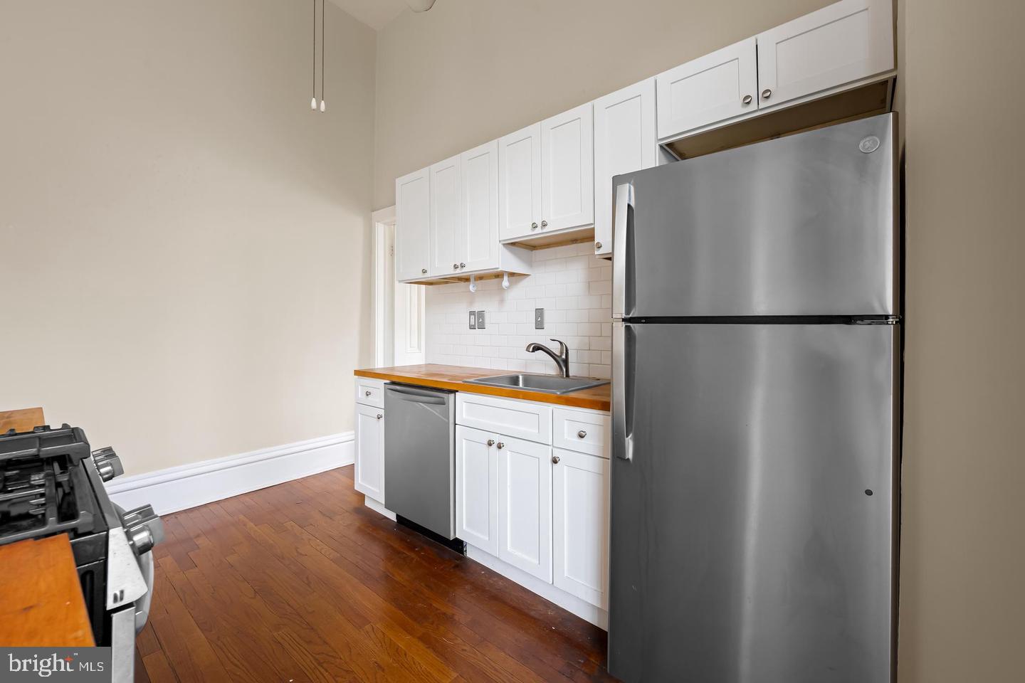 1700 Park Ave Property Photo 11