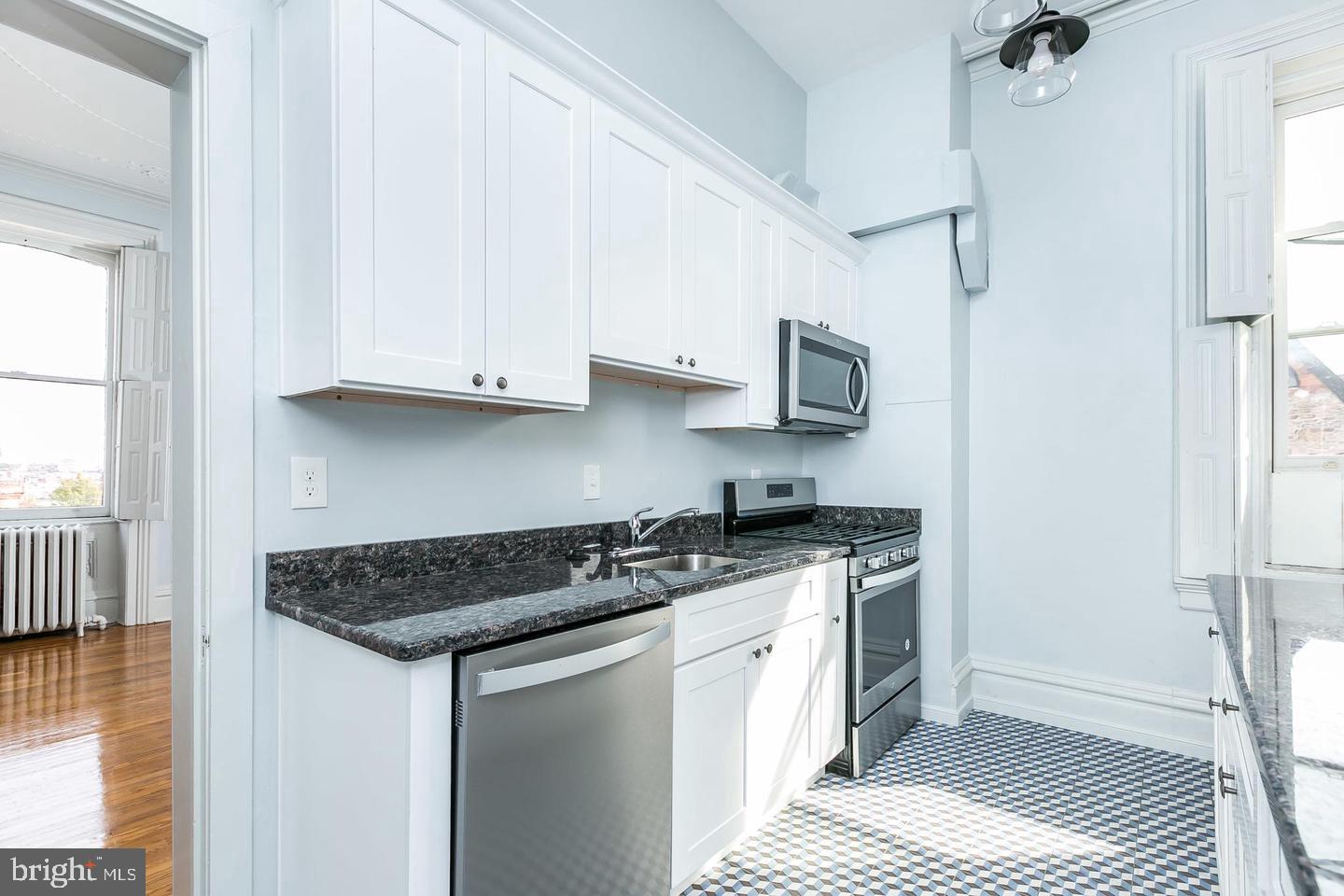 1700 Park Ave Property Photo 37