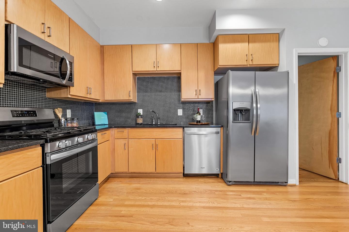 804 Ploy St #3 Property Photo 12