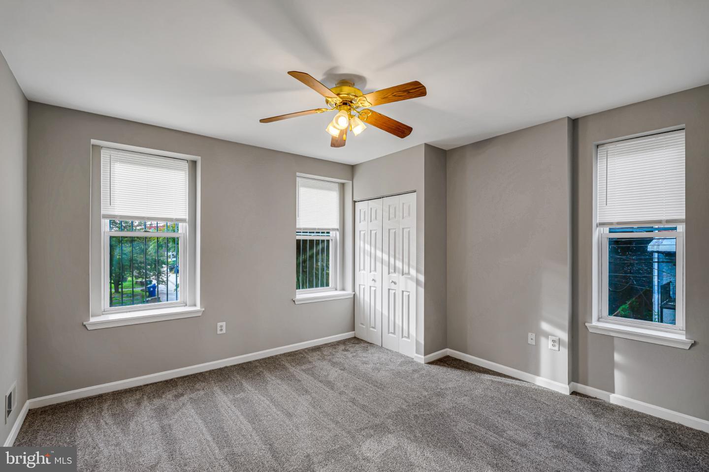 2110 Homewood Ave Property Photo 13
