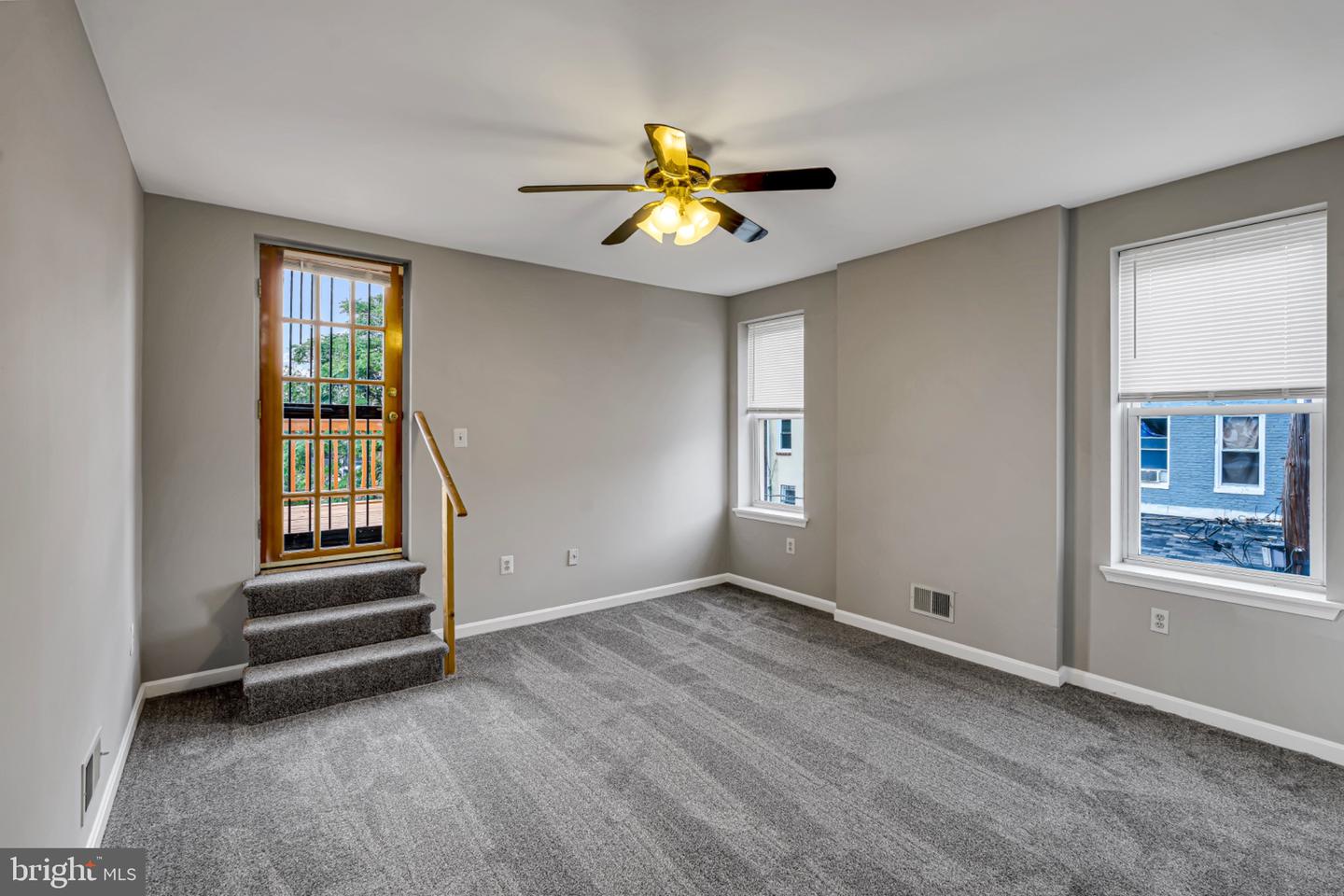 2110 Homewood Ave Property Photo 14