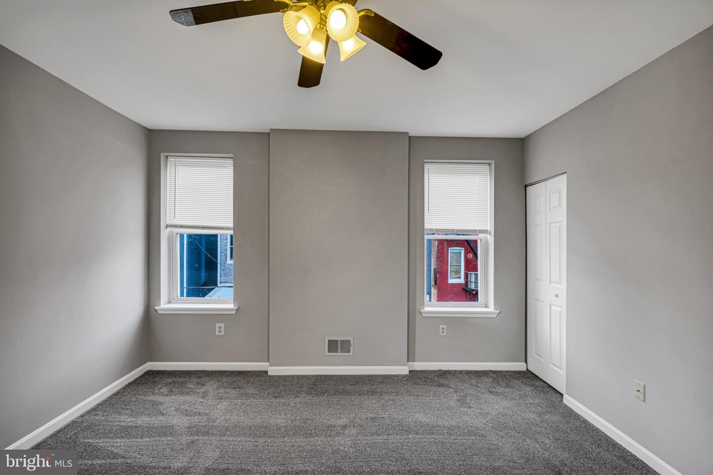 2110 Homewood Ave Property Photo 15