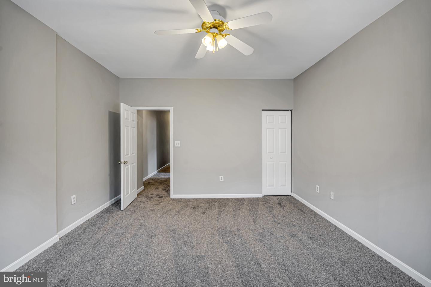 2110 Homewood Ave Property Photo 19