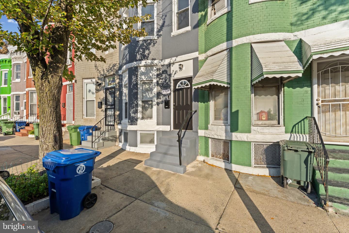 2031 N FULTON AVE Property Photo 1