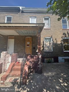 521 N EAST AVE Property Photo 1