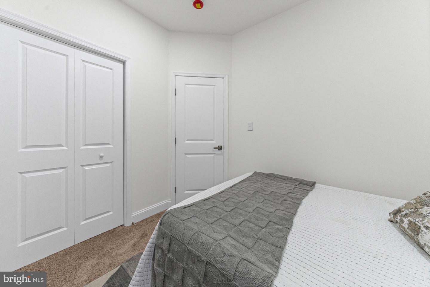 1733 N Milton Ave Property Photo 23