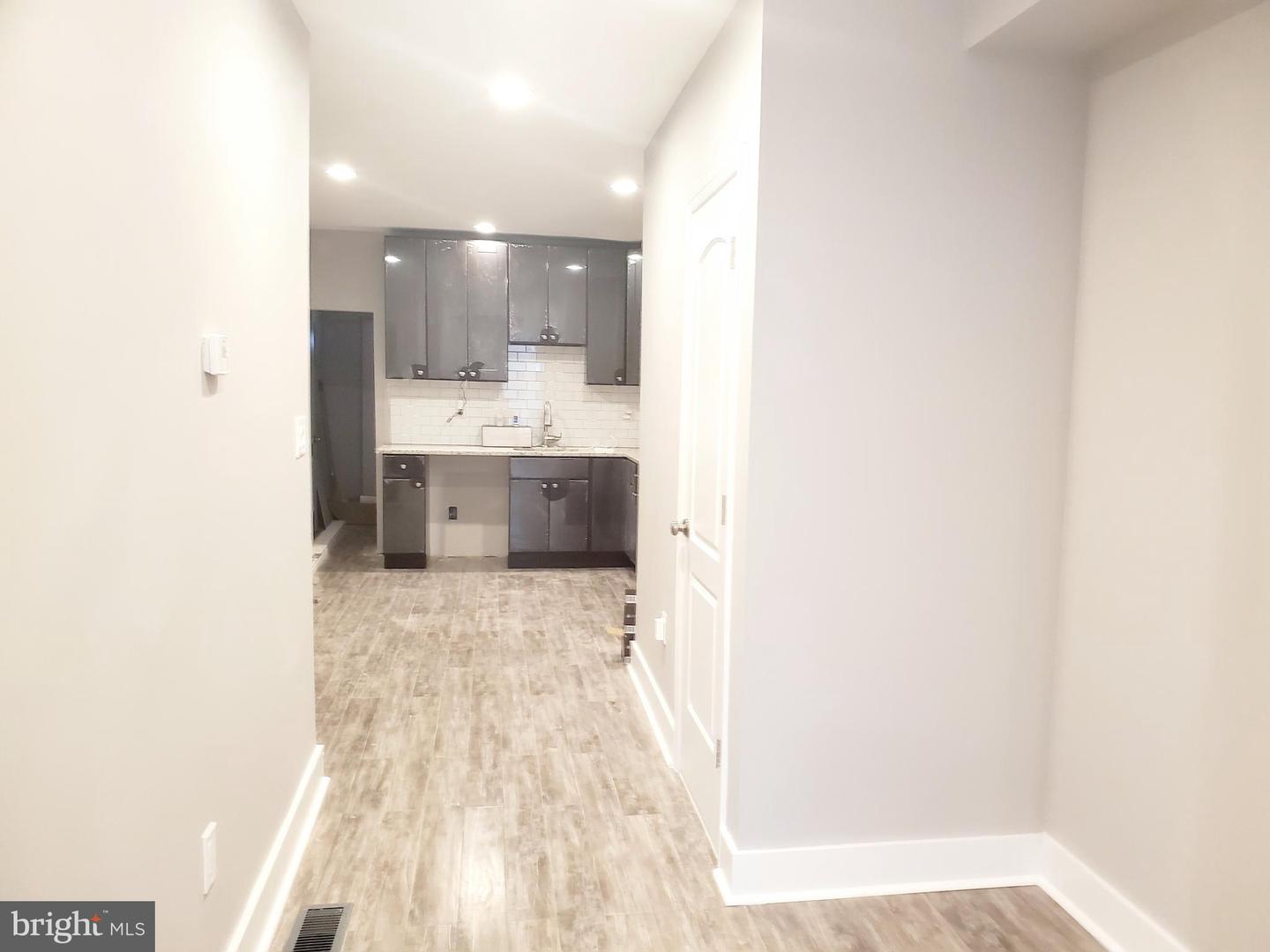 1182 WASHINGTON BLVD Property Photo 1