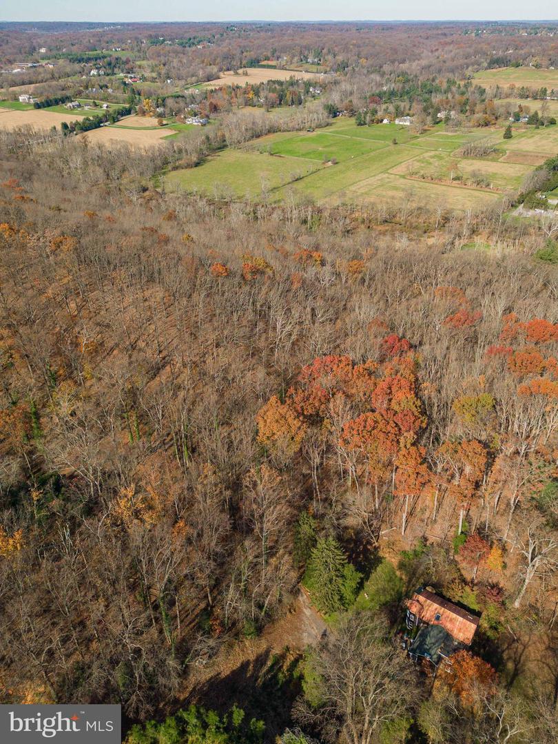 Hillside Property Photo 8