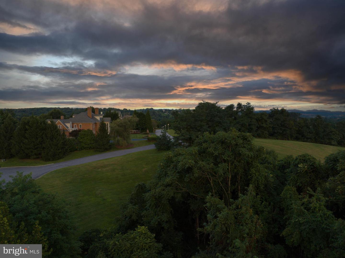 4 Hayfields Property Photo 8