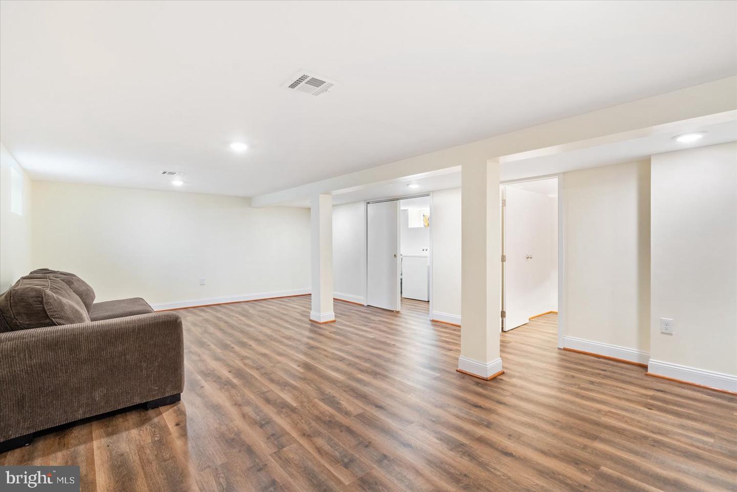 2527 Canterbury Rd Property Photo 18