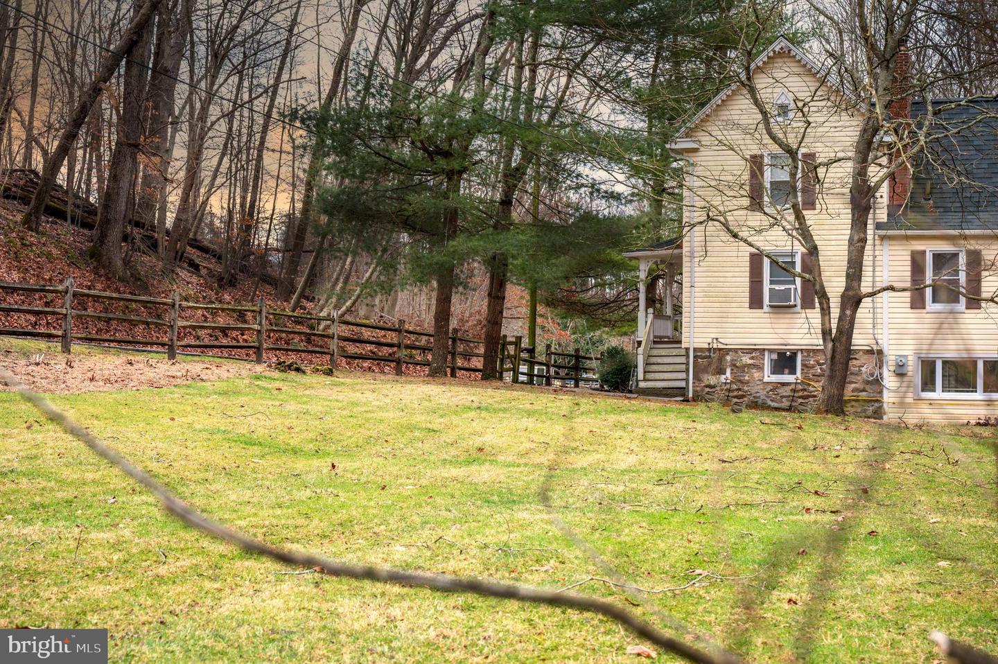 1444 Glencoe Rd Property Photo 5