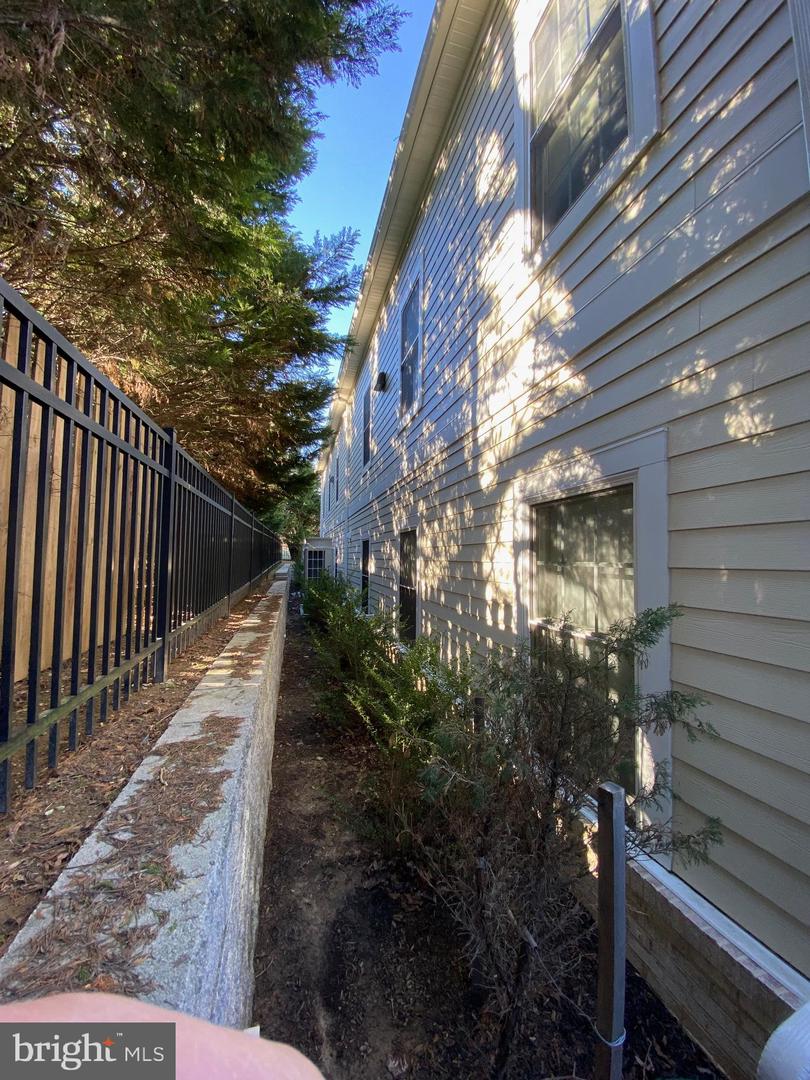 11623 Philadelphia Rd Property Photo 10