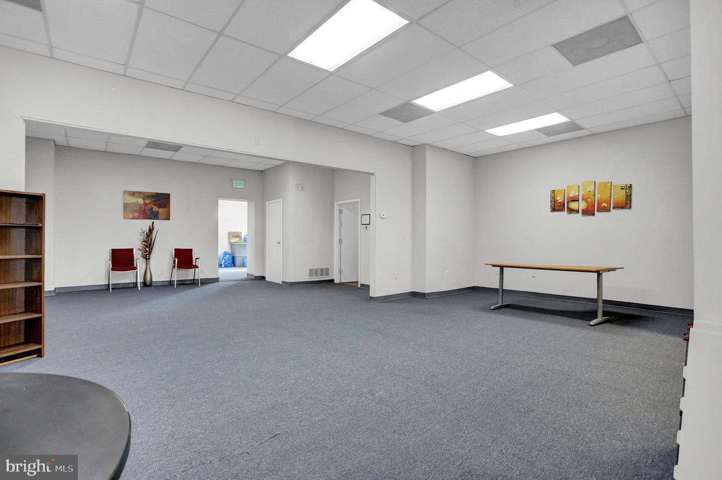 429 Eastern Blvd #a Property Photo 4