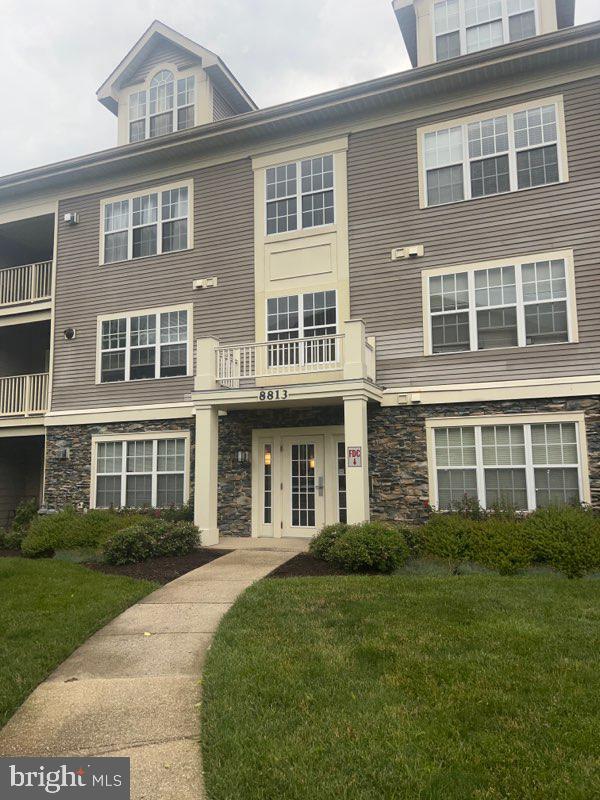 8813 Stone Ridge Cir #203 Property Photo 1
