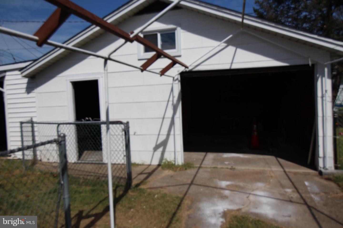 18 Compression Property Photo 13