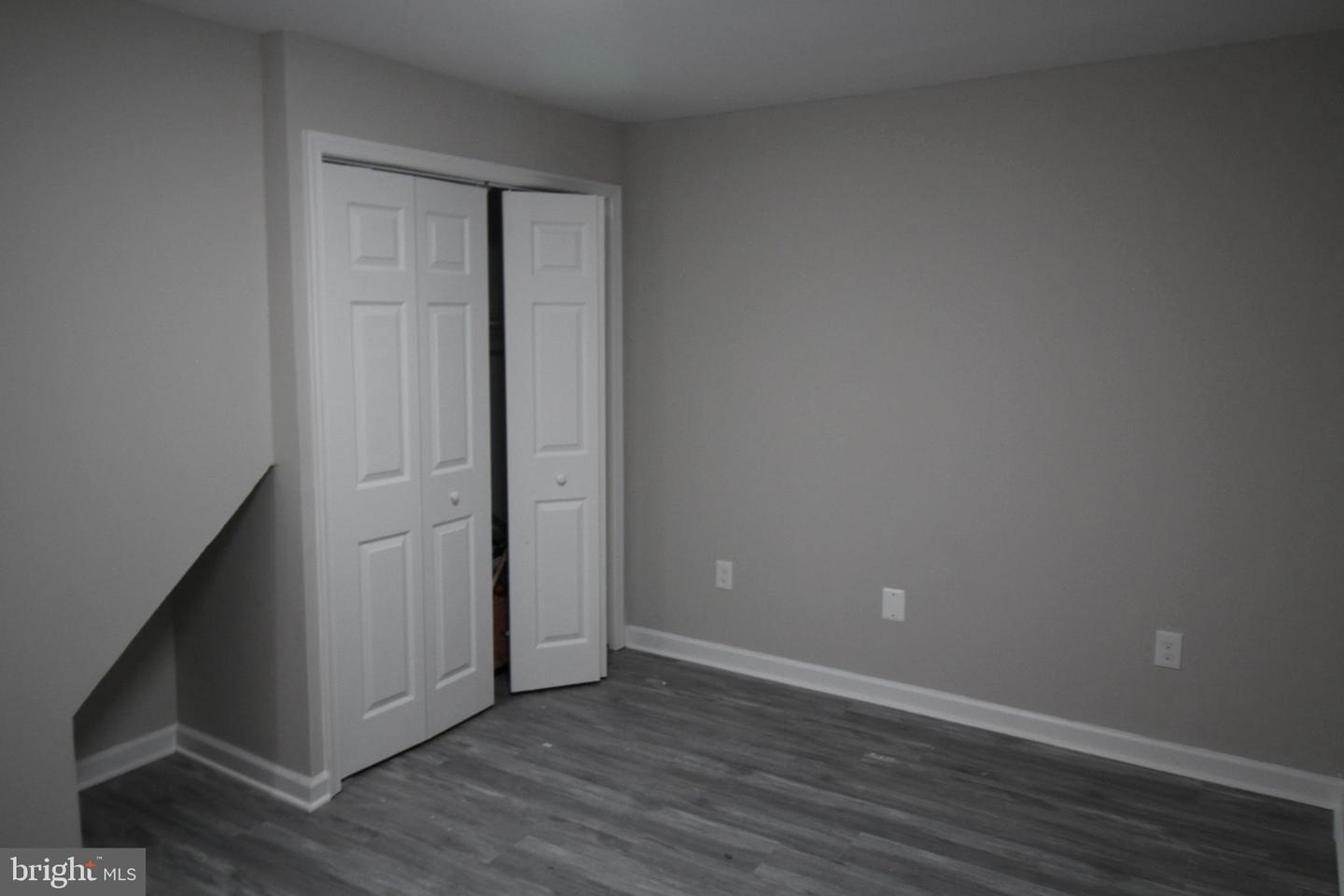 18 Compression Property Photo 31