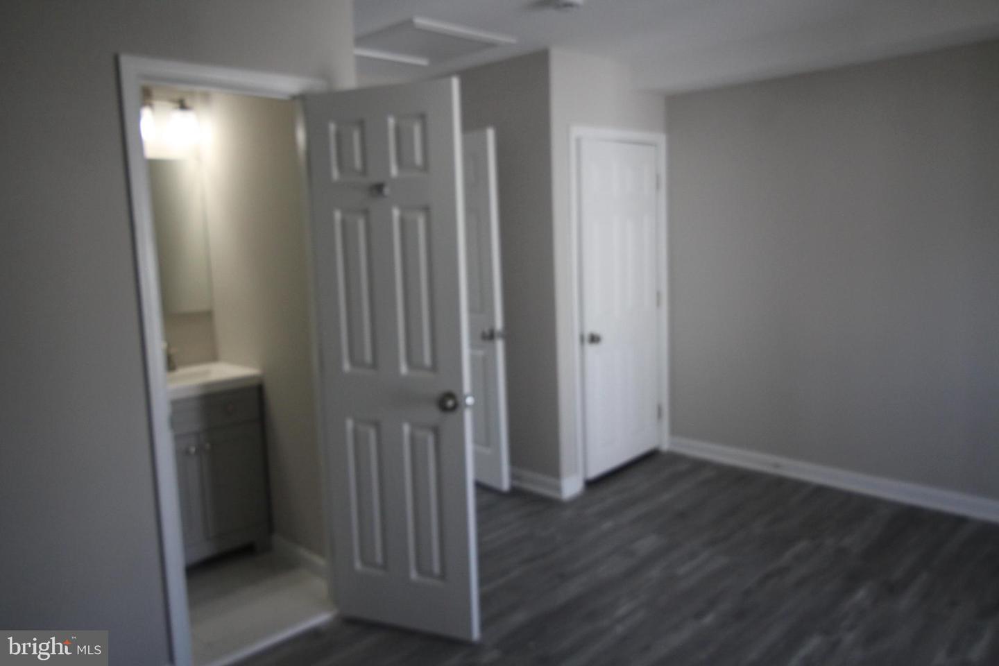 18 Compression Property Photo 52