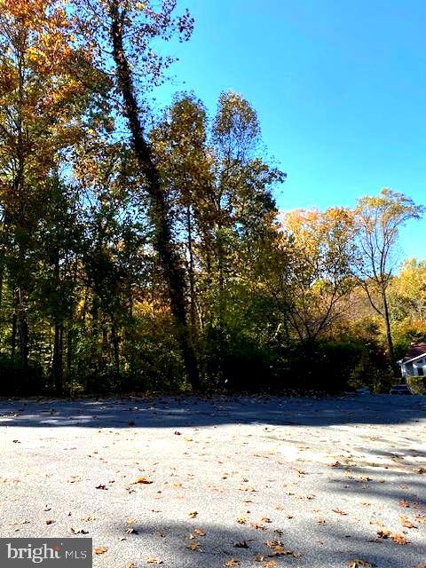 9302 Flagstone Dr Property Photo 2