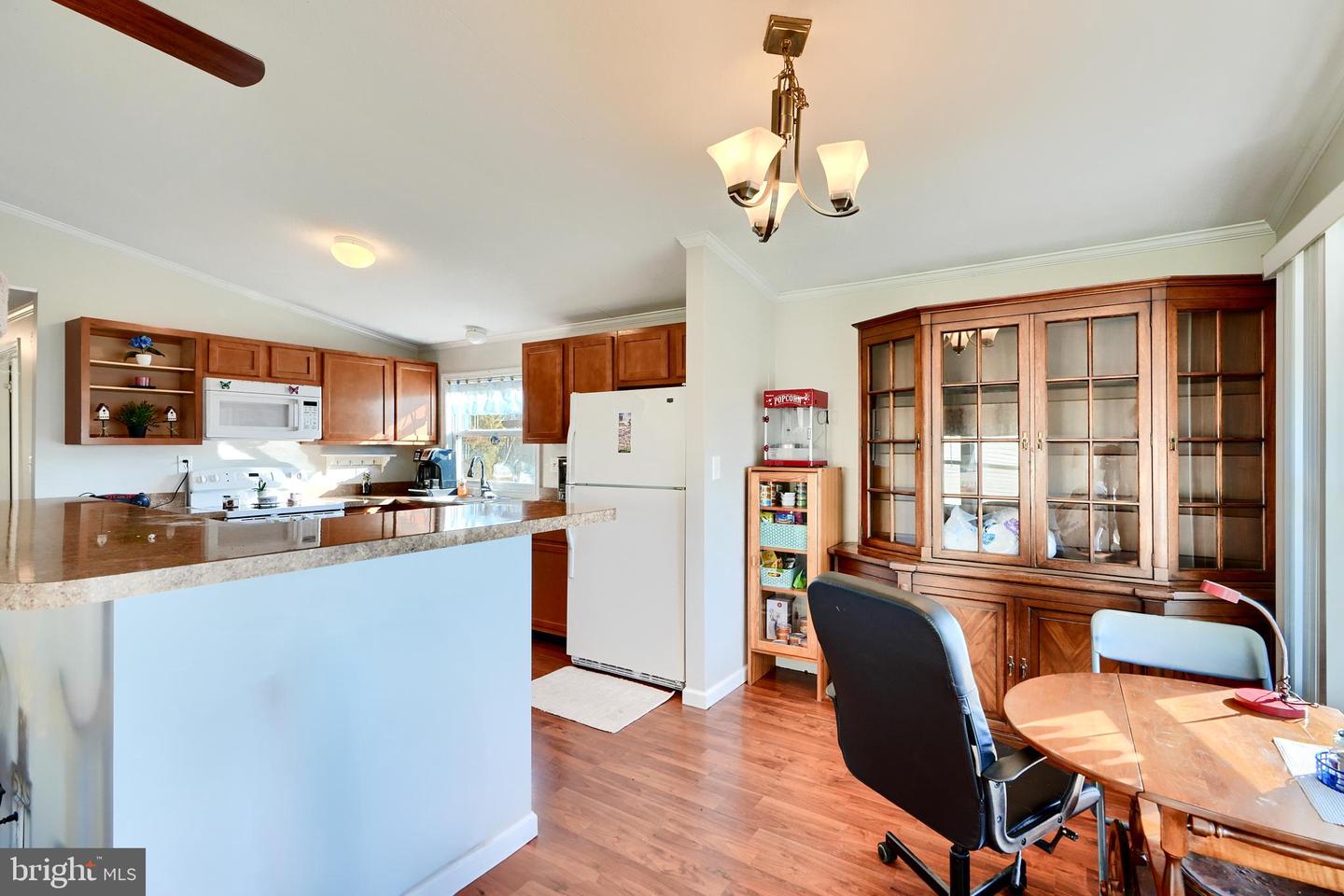 127 Cowhide Cir Property Photo 7