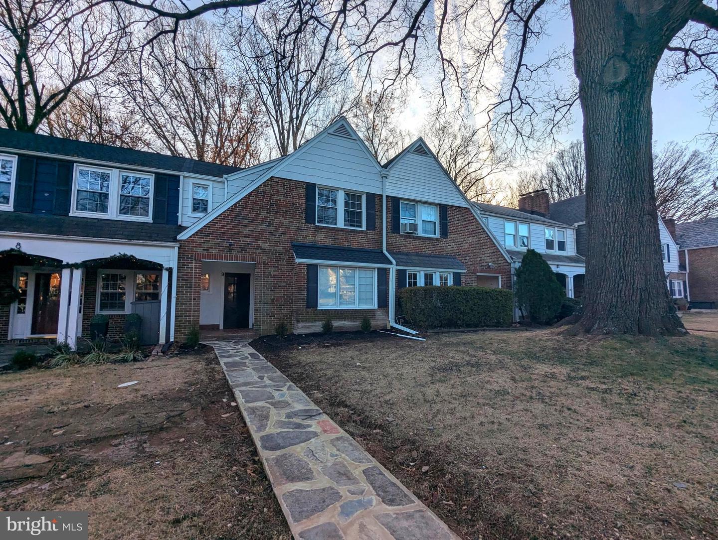 9 Somerset Rd Property Photo