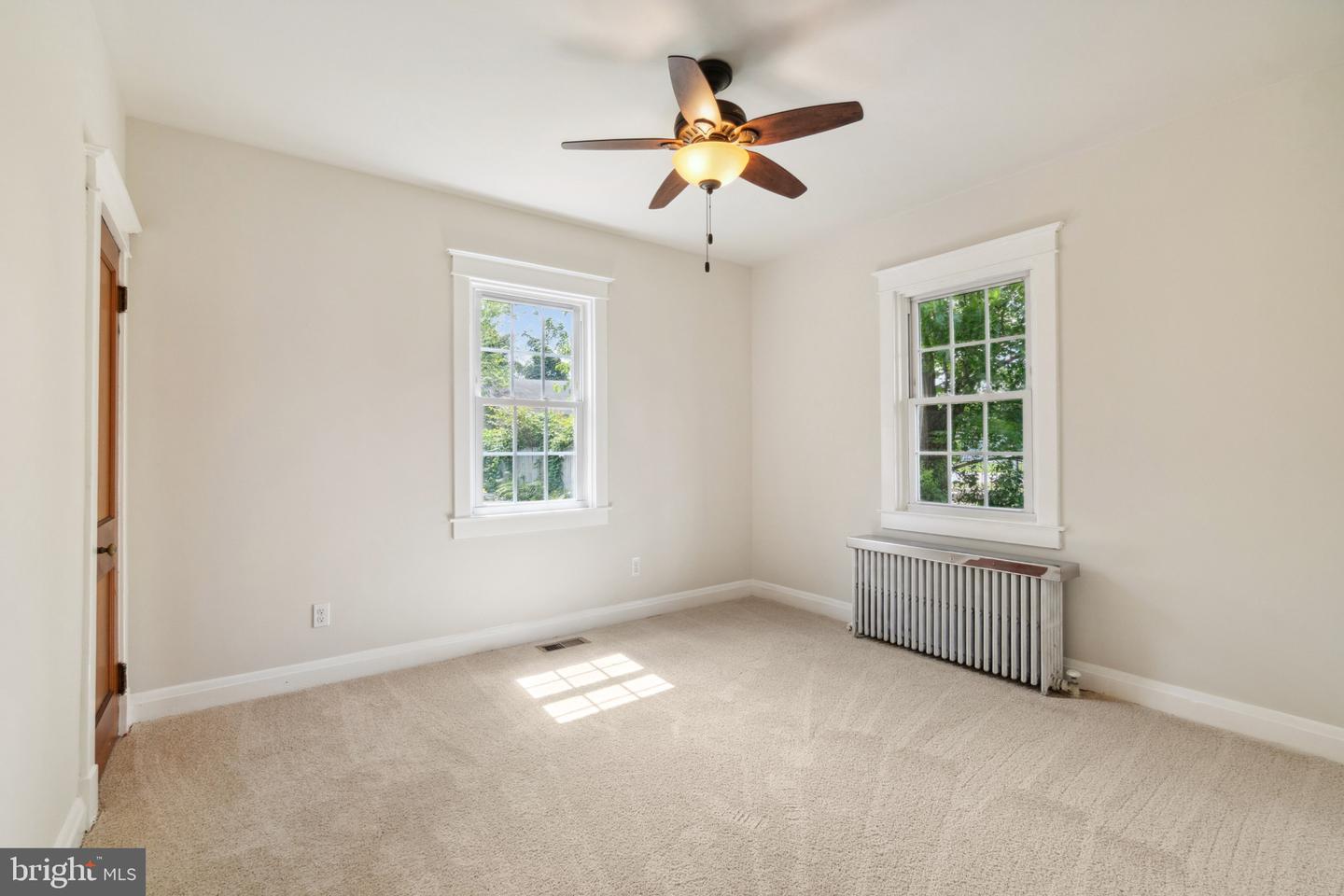 6815 Golden Ring Road Property Photo 11
