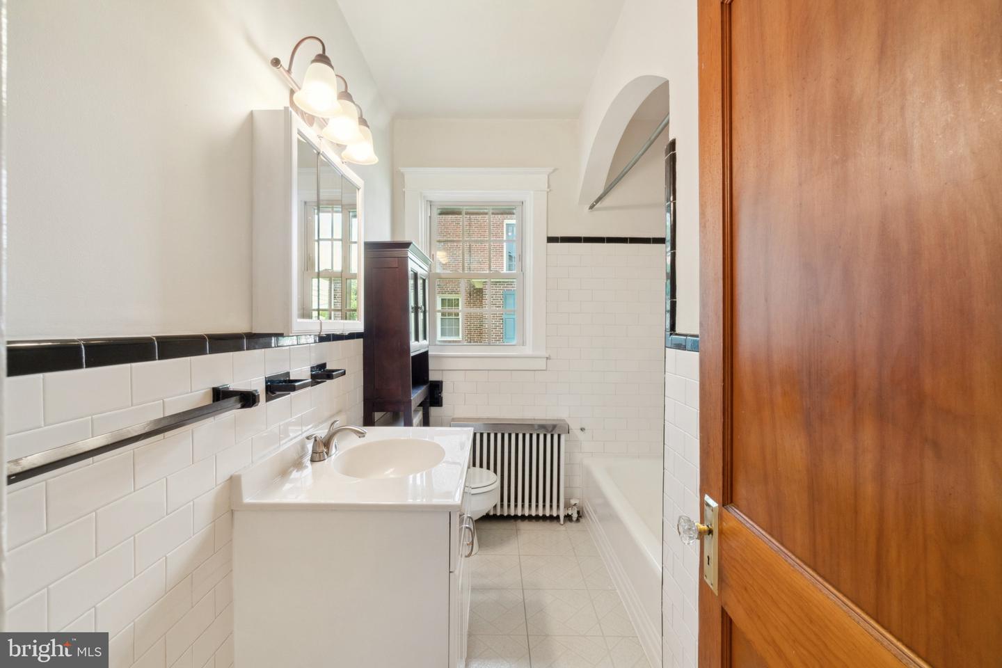 6815 Golden Ring Road Property Photo 13