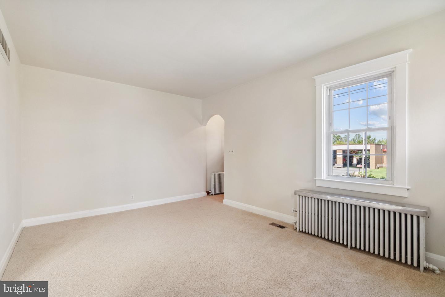 6815 Golden Ring Road Property Photo 20