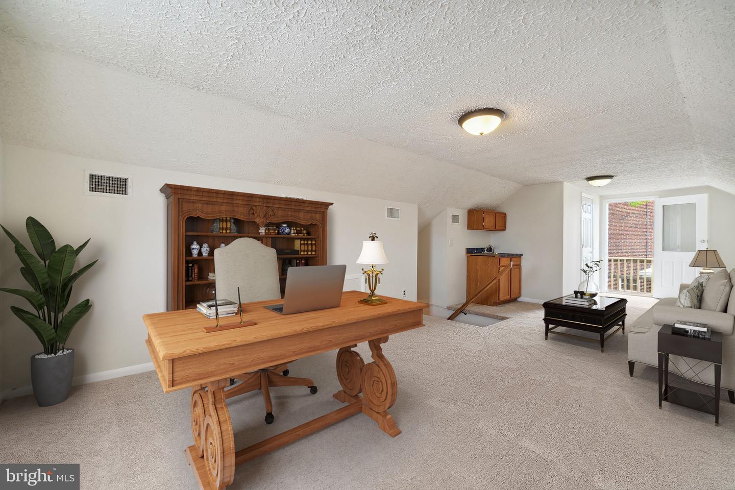 6815 Golden Ring Road Property Photo 24