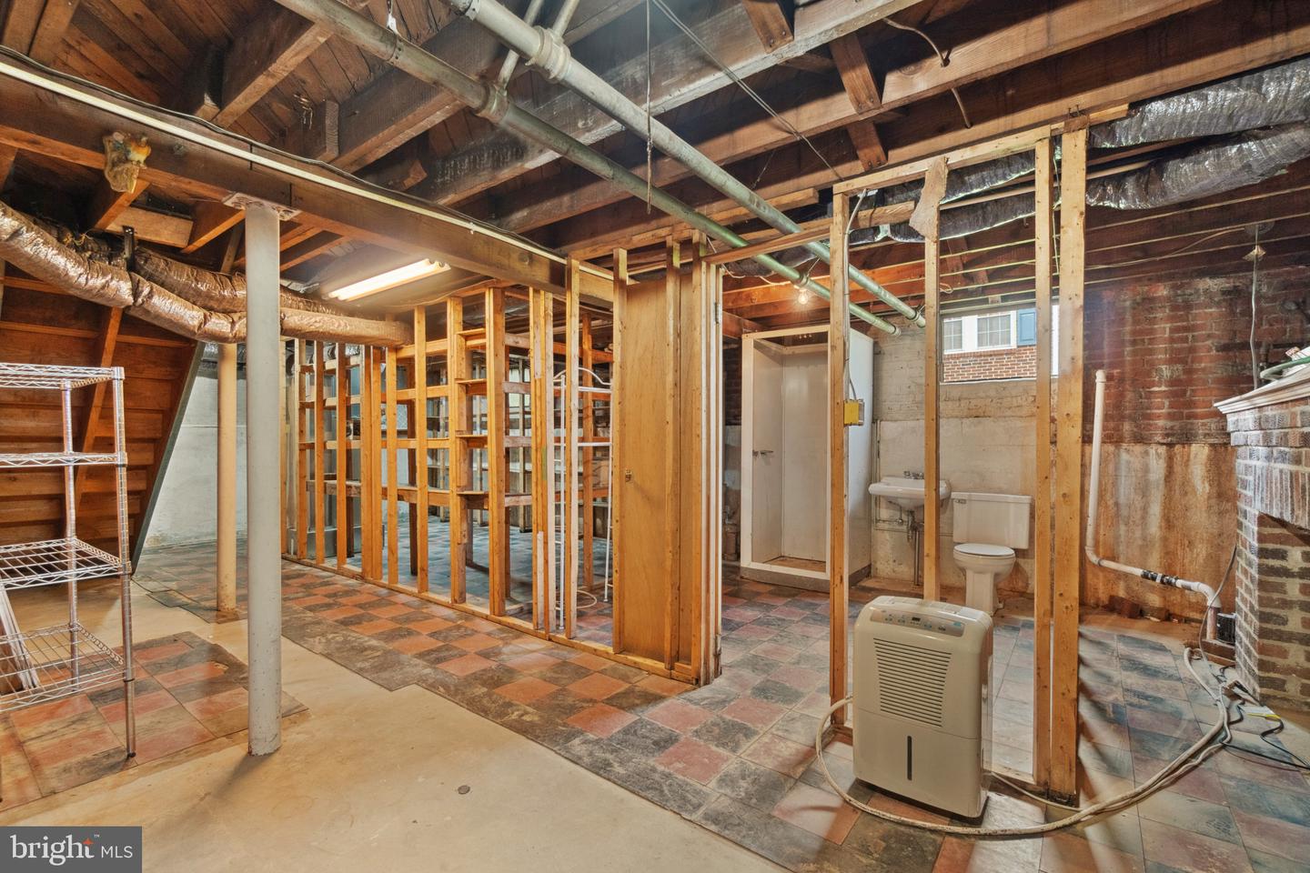 6815 Golden Ring Road Property Photo 44