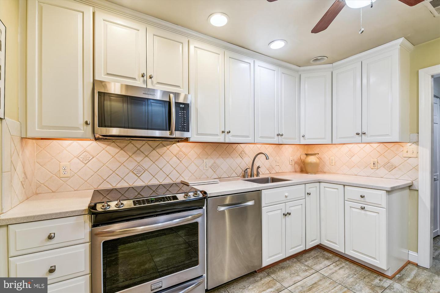 13 Devon Hill Rd #c4 Property Photo 16