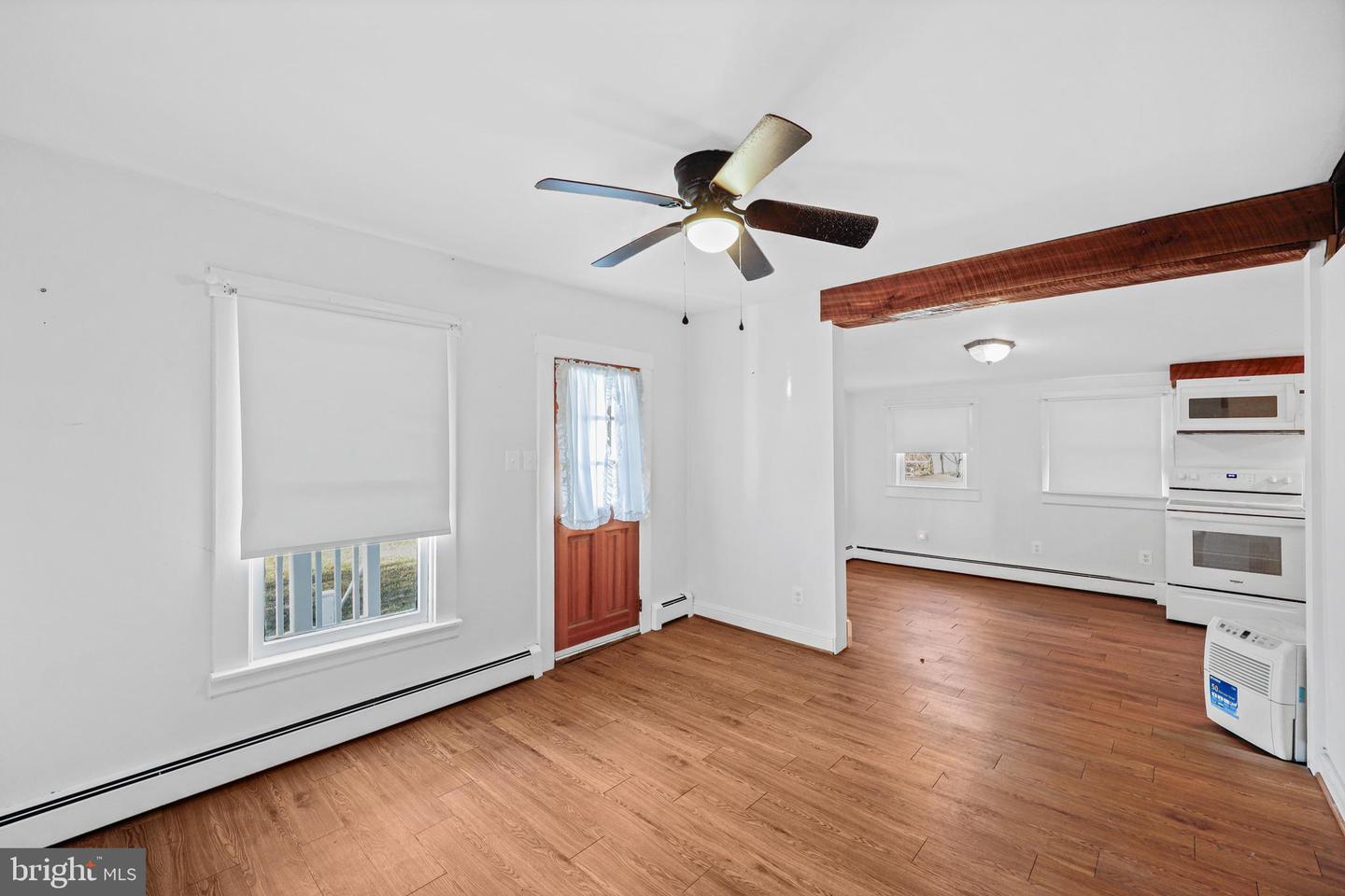 4432 Silver Spring Rd Property Photo 6