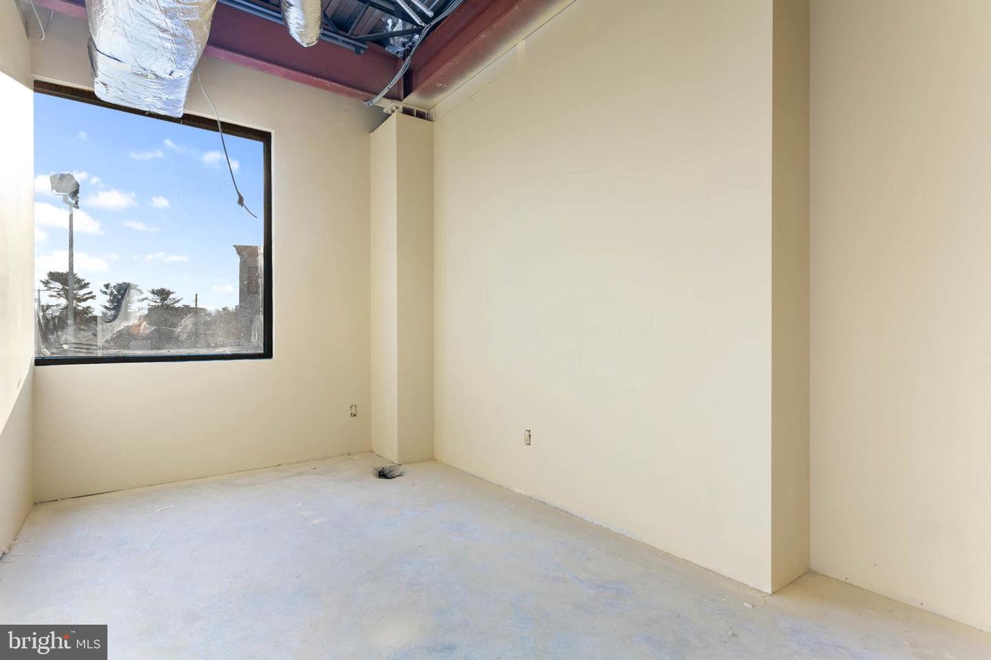 8607 Liberty Rd Property Photo 25
