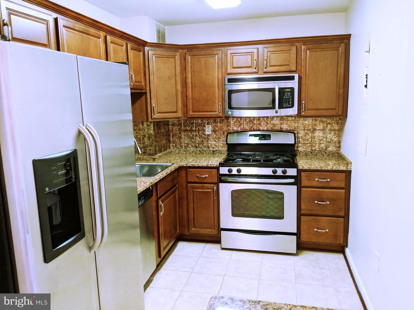 130 Slade Ave #520 Property Photo 1