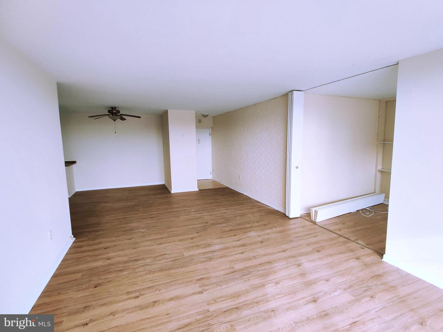 130 Slade Ave #520 Property Photo 4