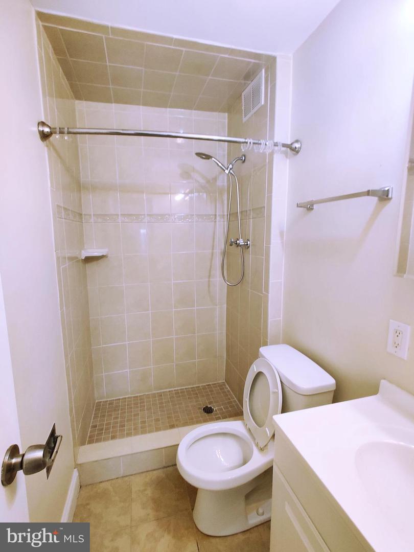 130 Slade Ave #520 Property Photo 7